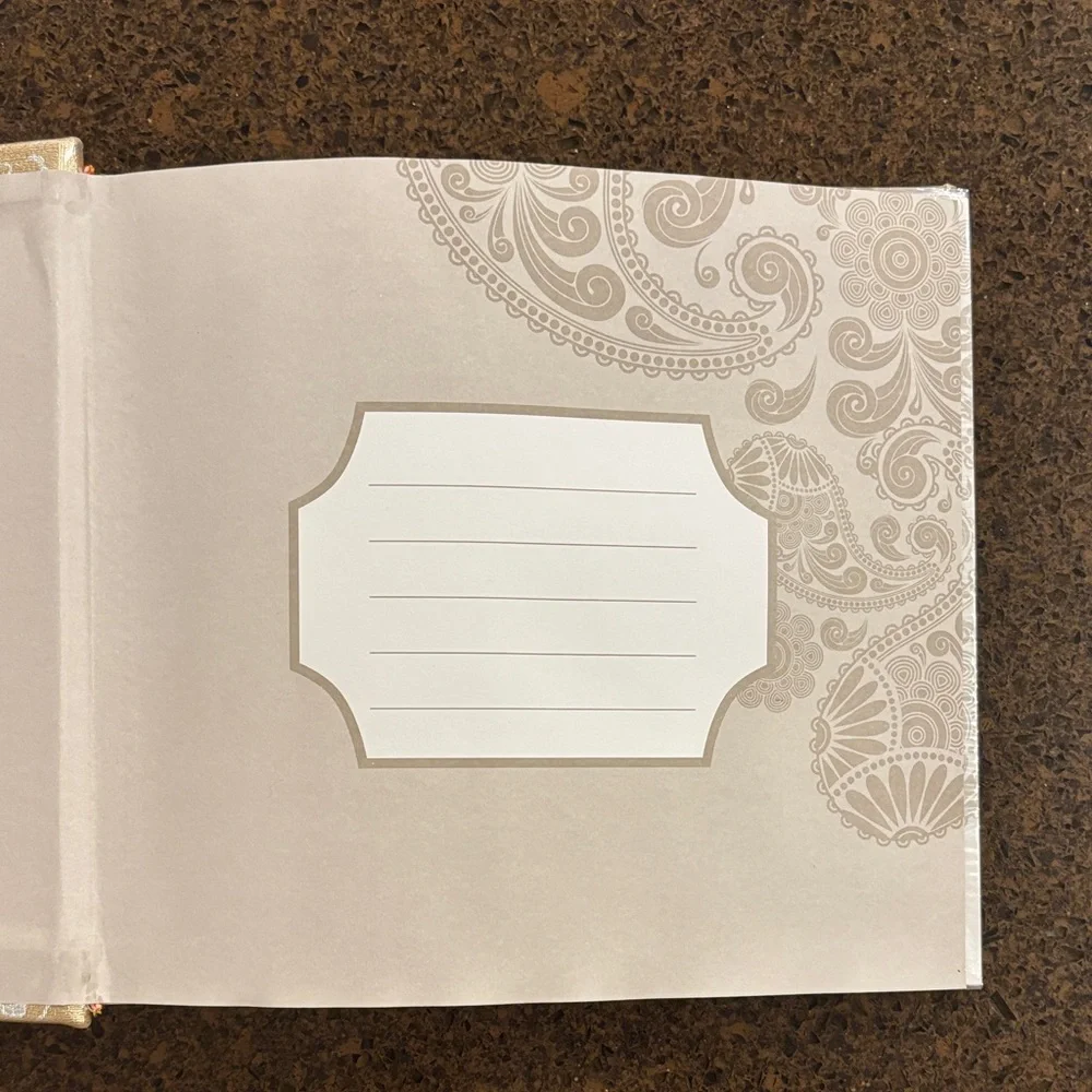 💛🩶NEW🩶💛Cynthia Rowley Elegant Gold and‎ Silver Photo Album